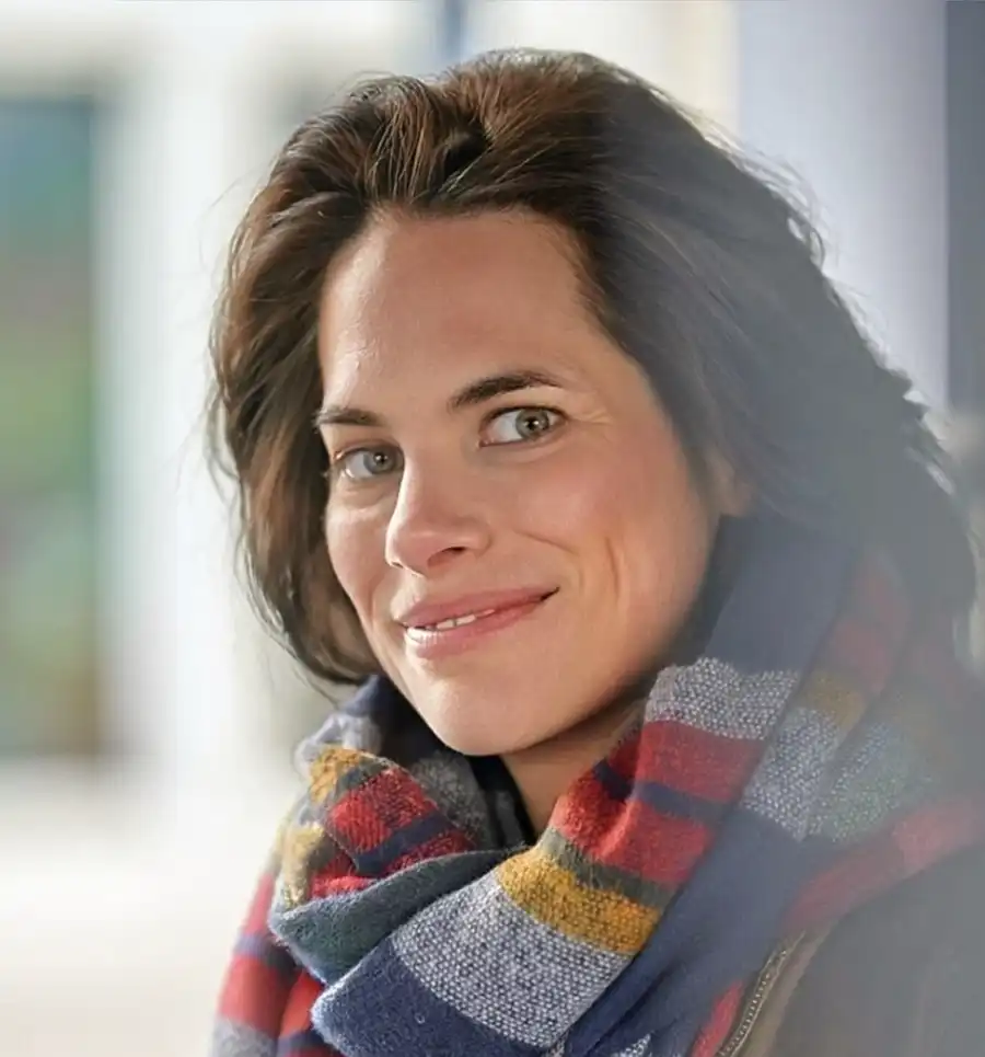 Porträtfoto von Dr. Anna Driver